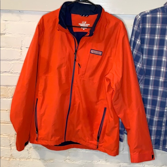 Vineyard vines rain jacket - Picture 1 of 1